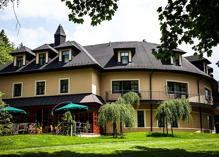 Hotel Wellness Golf Morris 4*