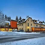 Hotel Wellness Golf Morris 4*