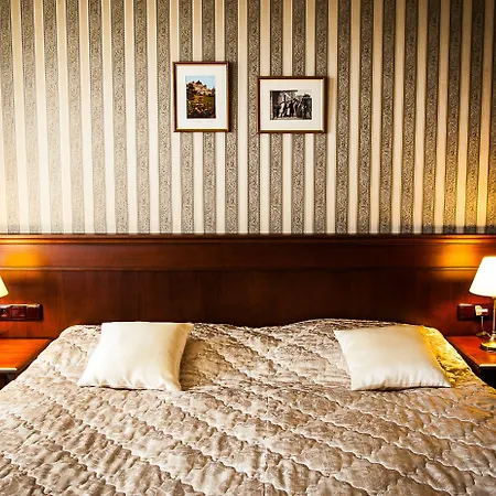 Hotel Wellness Golf Morris 4*