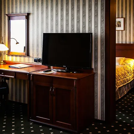 Hotell Wellness Golf Morris 4*