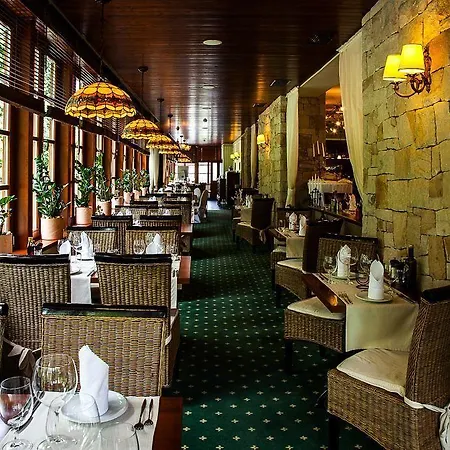 Hotel Wellness Golf Morris 4*