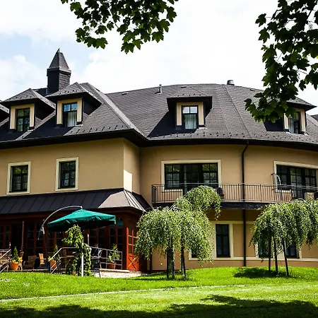 Hotel Wellness Golf Morris 4*